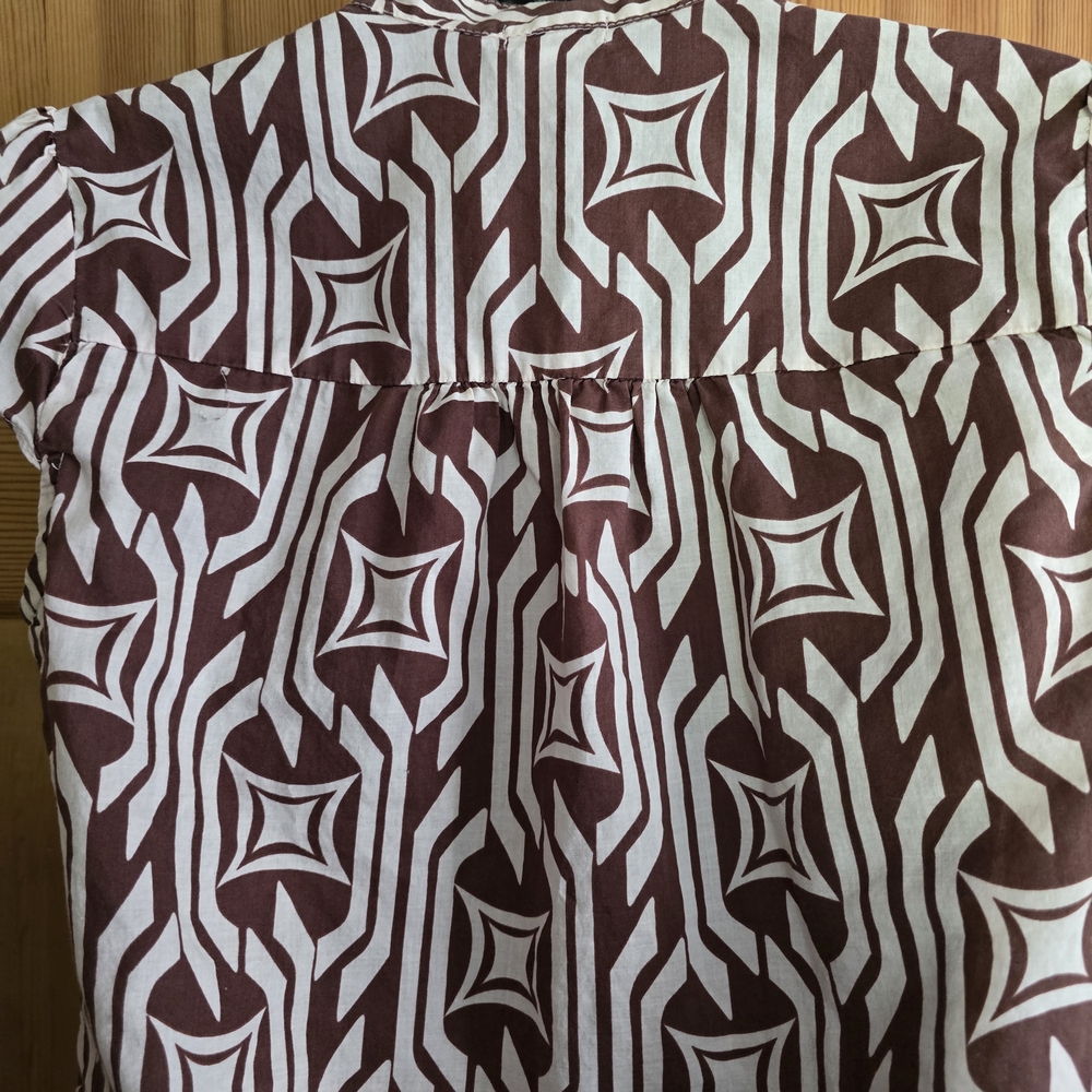 dELiA*s Y2K Graphic Brown and White Cap Sleeve Blouse - Picture 7 of 7